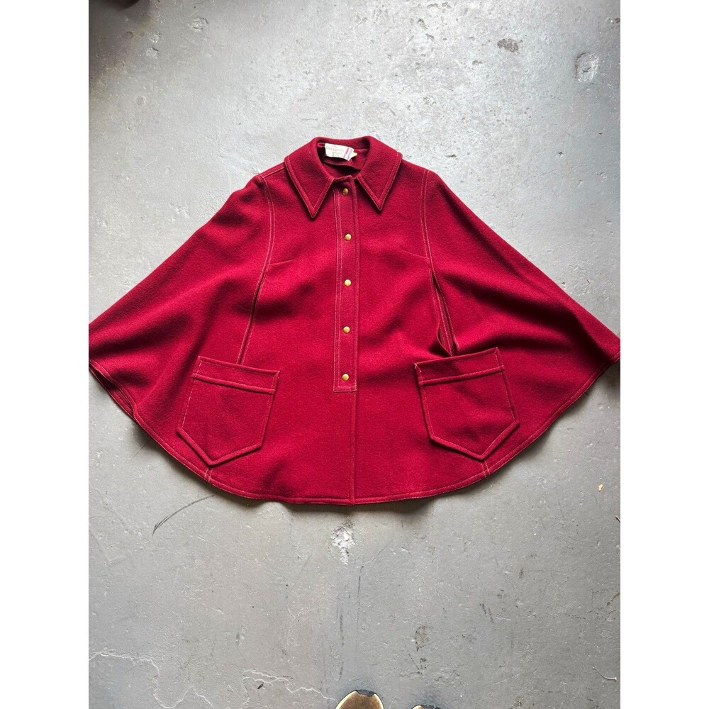 Vintage 60s 70s PENDLETON KNOCKABOUTS WOMEN'S BURGUNDY WOOL CAPE SNAP FRONT OS